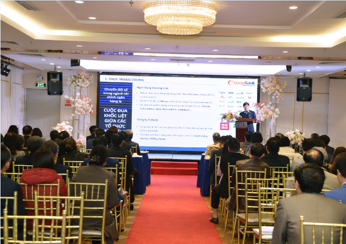 Hình ảnh: “Dòng chảy” chuyển đổi số tại Co-opBank số 2