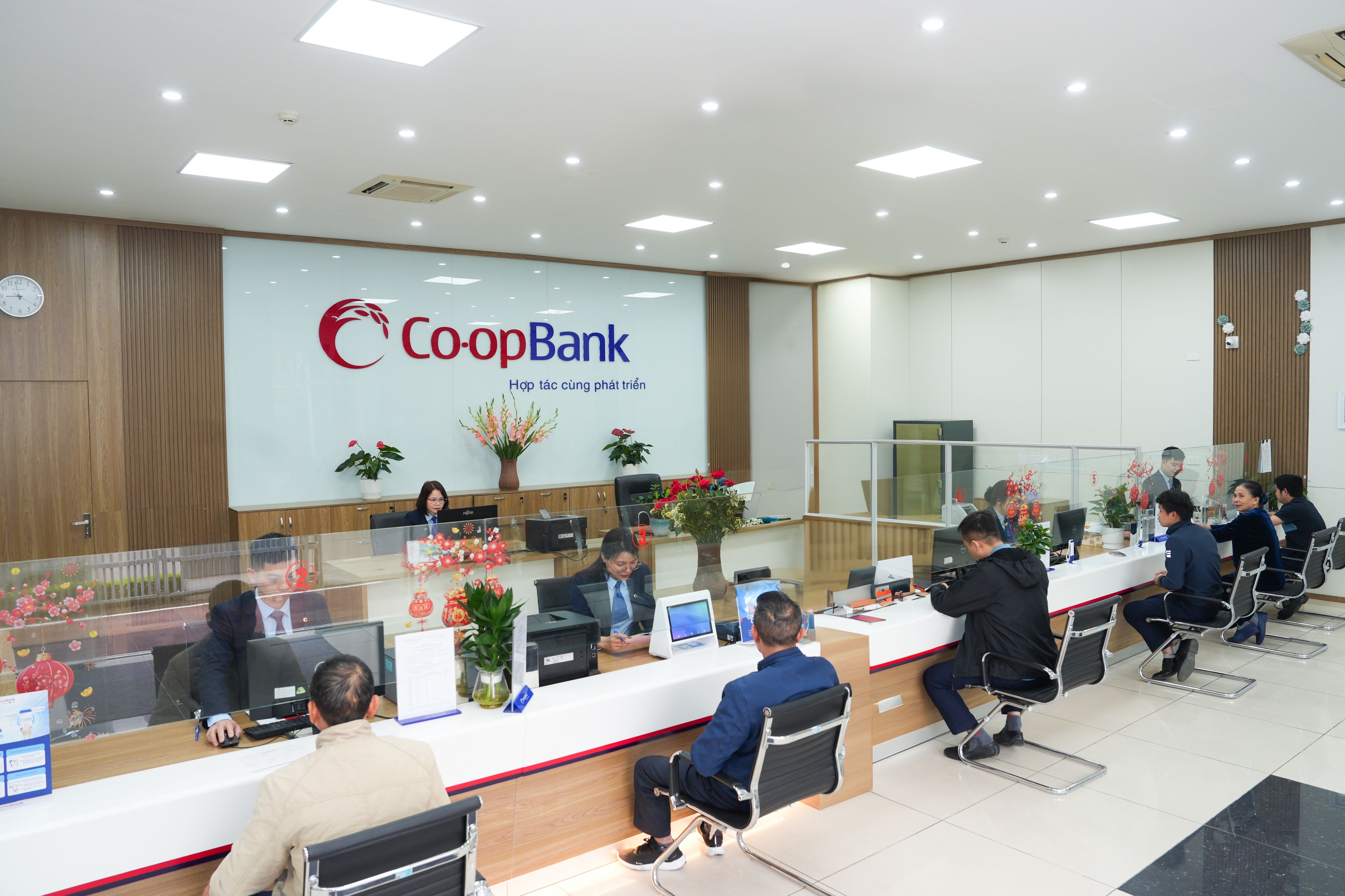 Co-opBank - Hành trình khẳng định vai trò trung tâm của hệ thống QTDND - ảnh 5 Hình ảnh: Co-opBank - Hành trình khẳng định vai trò trung tâm của hệ thống QTDND số 5