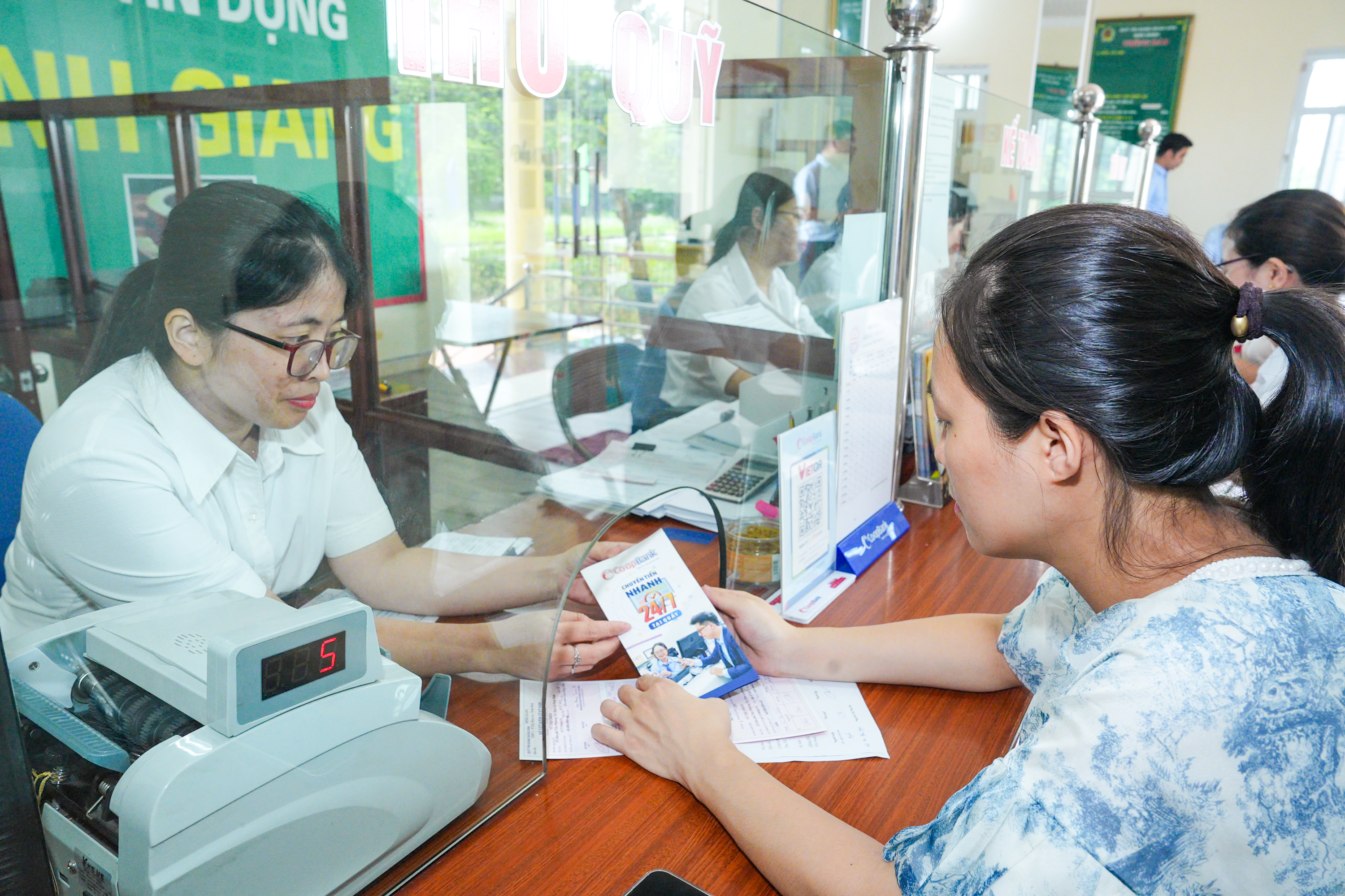 Hình ảnh: Co-opBank - 30 năm bền bỉ vì sự phát triển của hệ thống QTDND số 3