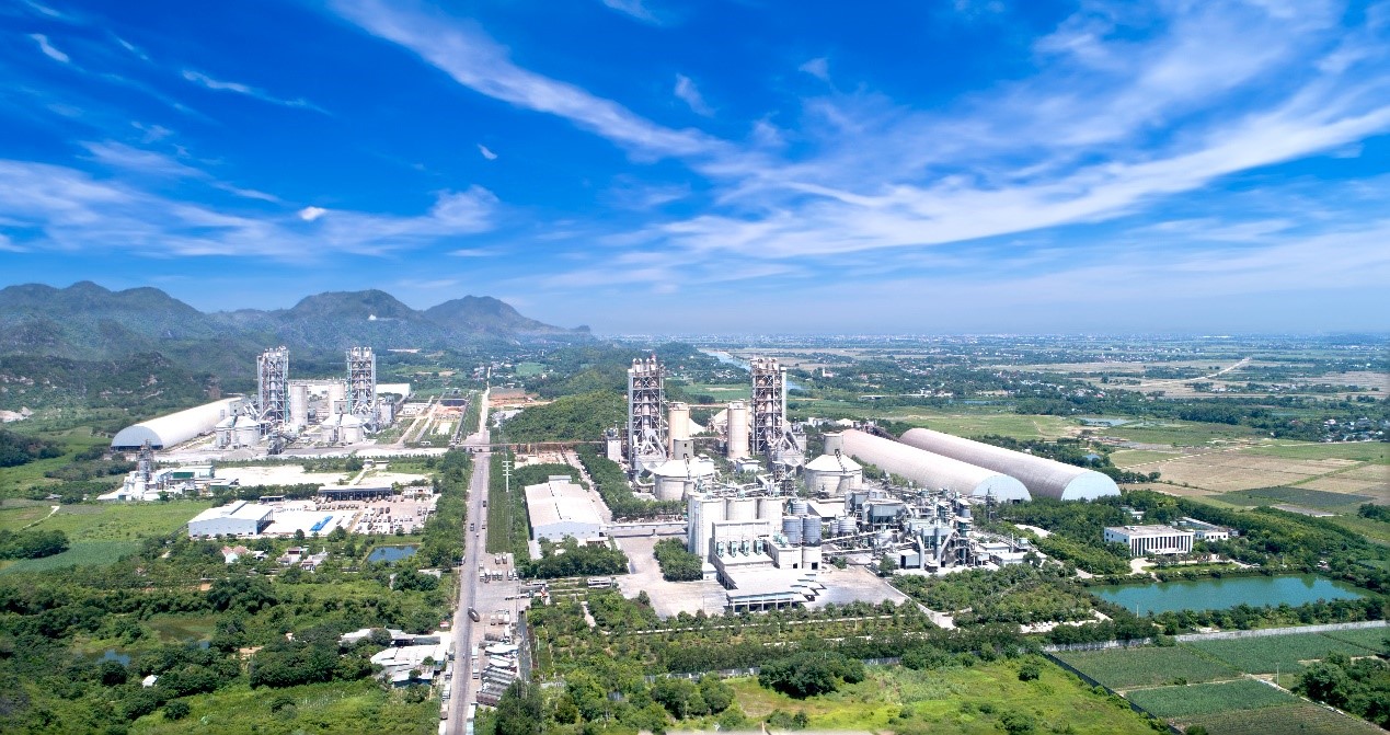 Công ty Xi măng Long Sơn chào mừng Quốc khánh 2/9 - ảnh 1 Hình ảnh: Công ty Xi măng Long Sơn chào mừng Quốc khánh 2/9 số 1
