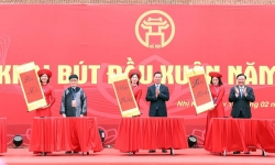 Chủ tịch nước Võ Văn Thưởng khai bút đầu xuân tại Khu lưu niệm Nguyễn Trãi