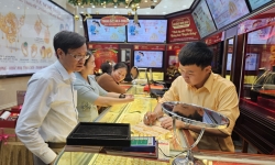 Ngày vía Thần Tài: “Sân chơi” riêng cho các “nhà vàng” lớn