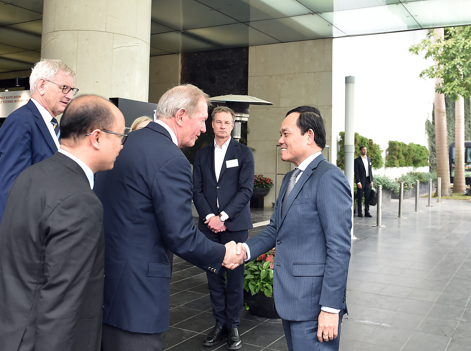 Hỗ trợ doanh nghiệp trong nước làm ăn với doanh nghiệp FDI để từng bước tiến ra \