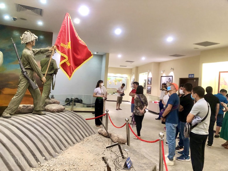Bảo tàng Chiến thắng Điện Biên Phủ mở cửa phục vụ khách tham quan buổi tối