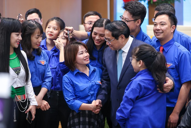 Thủ tướng yêu cầu bộ ngành, địa phương lắng nghe, giải quyết các vấn đề, kiến nghị của thanh niên
