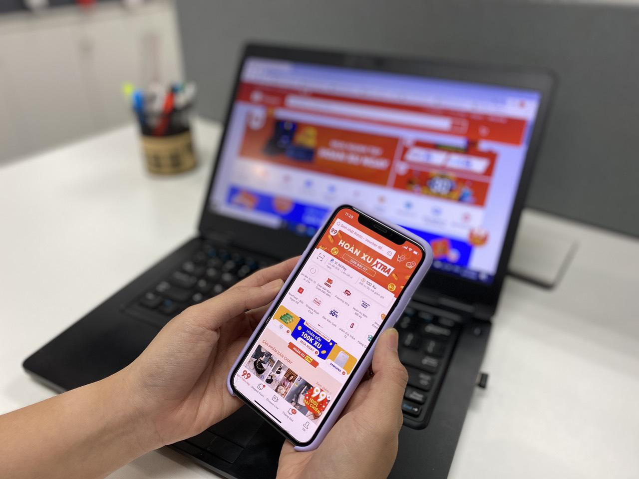Shopee, Lazada... phải nộp thuế thay cho người kinh doanh: Bộ Tài chính nói gì?