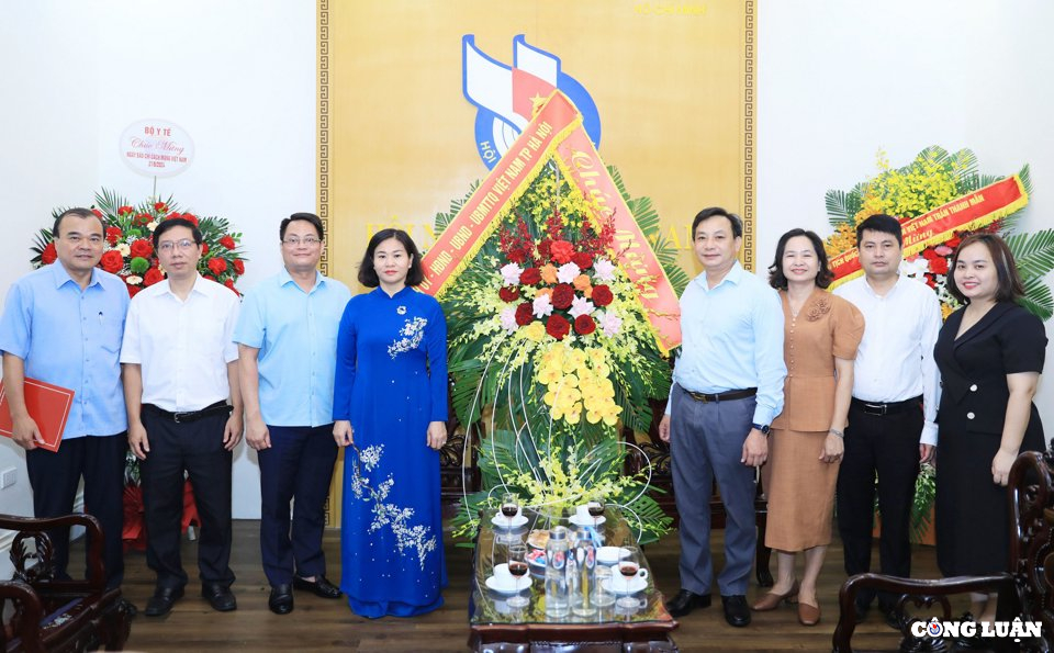 Lãnh đạo Thành ủy Hà Nội thăm, chúc mừng Hội Nhà báo Việt Nam nhân kỷ niệm 99 năm Ngày Báo chí cách mạng Việt Nam
