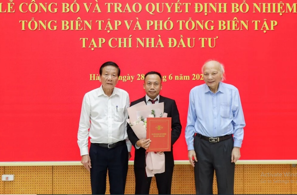 Bổ nhiệm nhà báo Phạm Đức Sơn giữ chức vụ Tổng biên tập Tạp chí Nhà đầu tư