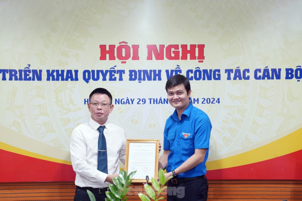 Nhà báo Phùng Công Sưởng được chỉ định làm Bí thư Đảng ủy báo Tiền Phong
