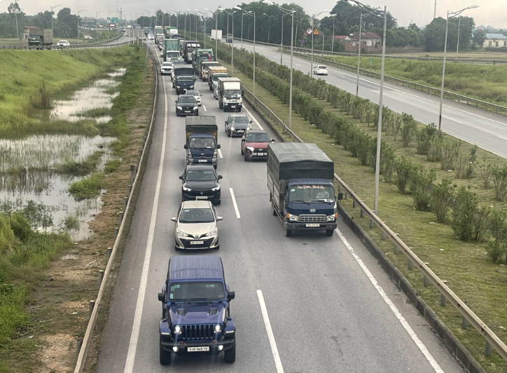 Những quy định mới về vượt xe, các tài xế cần nắm rõ