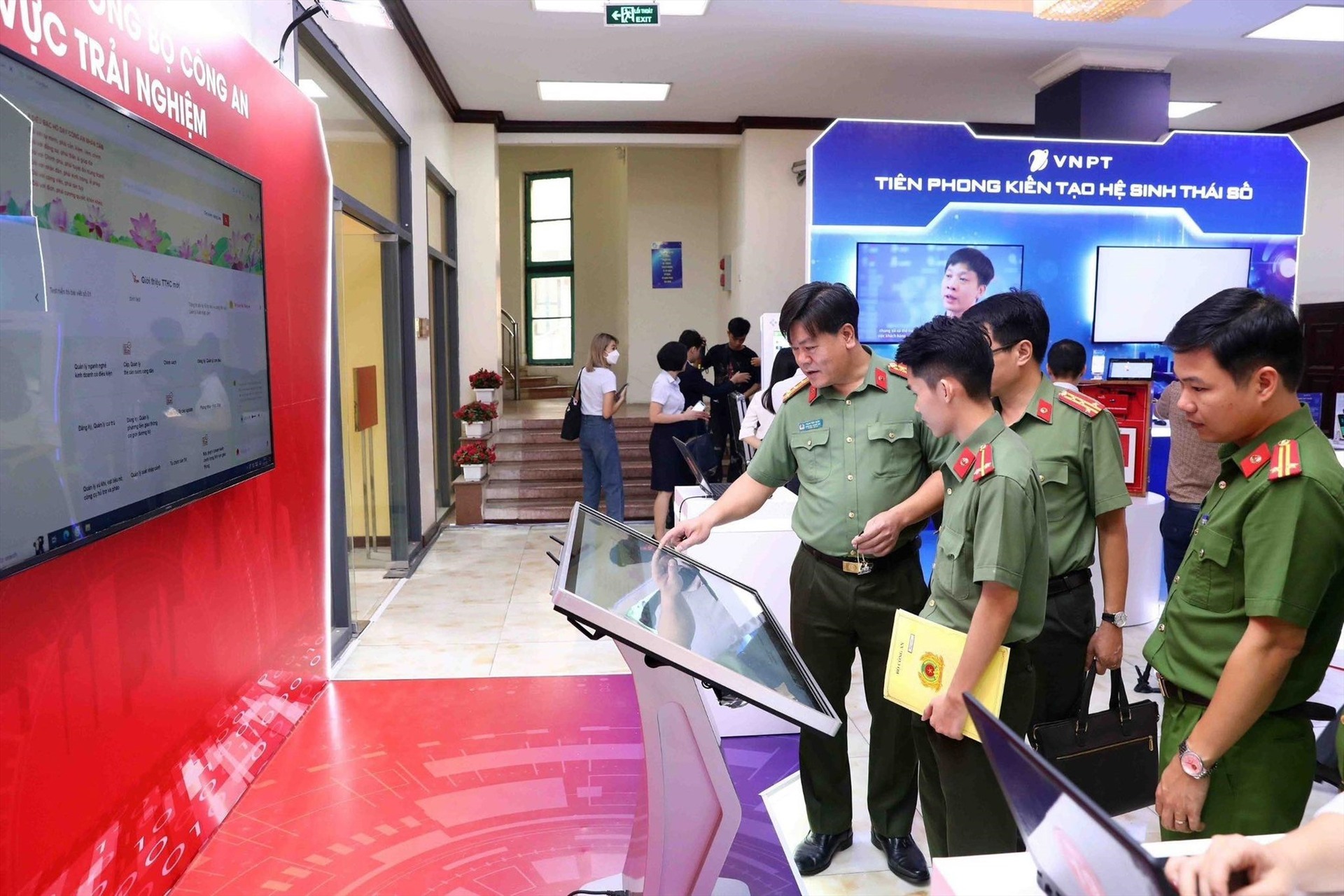 Xác định các mũi đột phá trong đề án chuyển đổi số của các bộ, ngành, địa phương