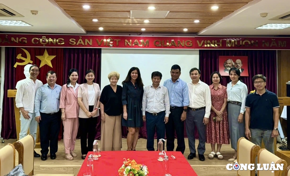 Hội Nhà báo Belarus thăm văn phòng đại diện Hội Nhà báo Việt Nam tại TP HCM