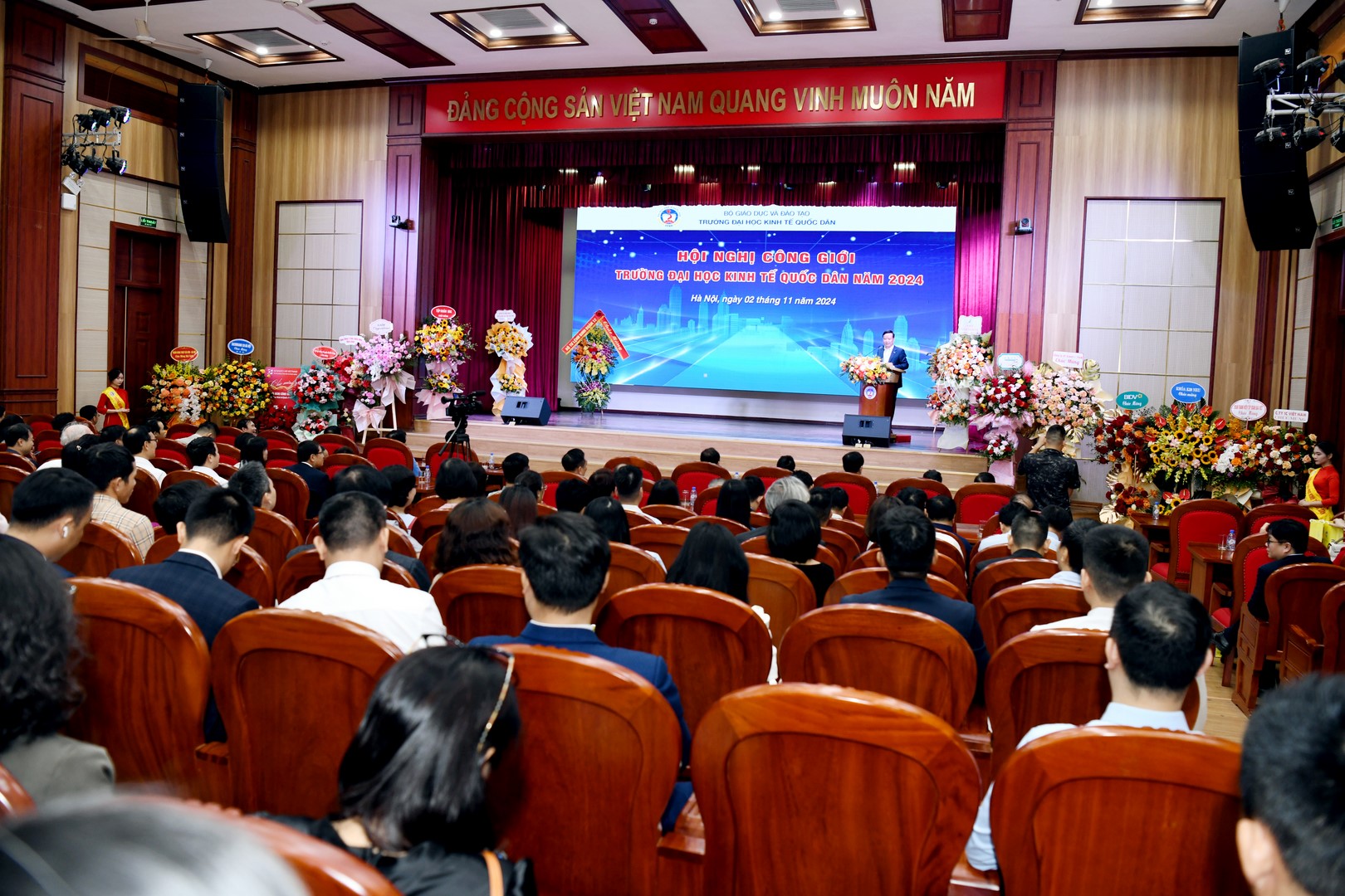 Phải chăng nên cho sinh viên thực tập ngay từ năm học thứ 2?