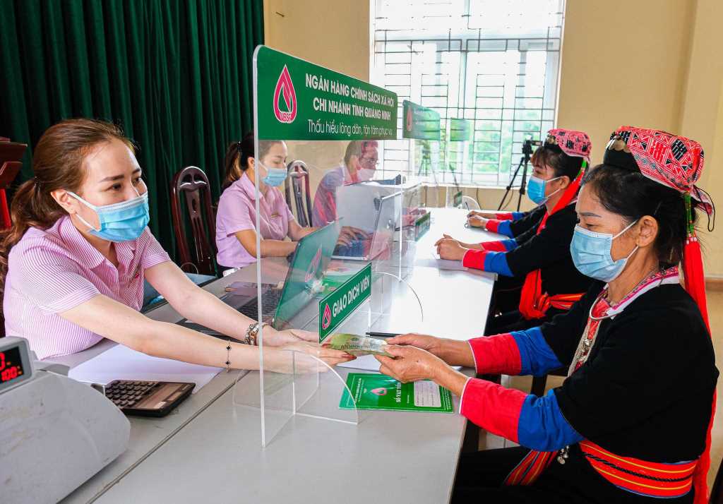 Khách hàng bị ảnh hưởng bởi bão Yagi được giảm lãi suất cho vay tại Ngân hàng Chính sách xã hội