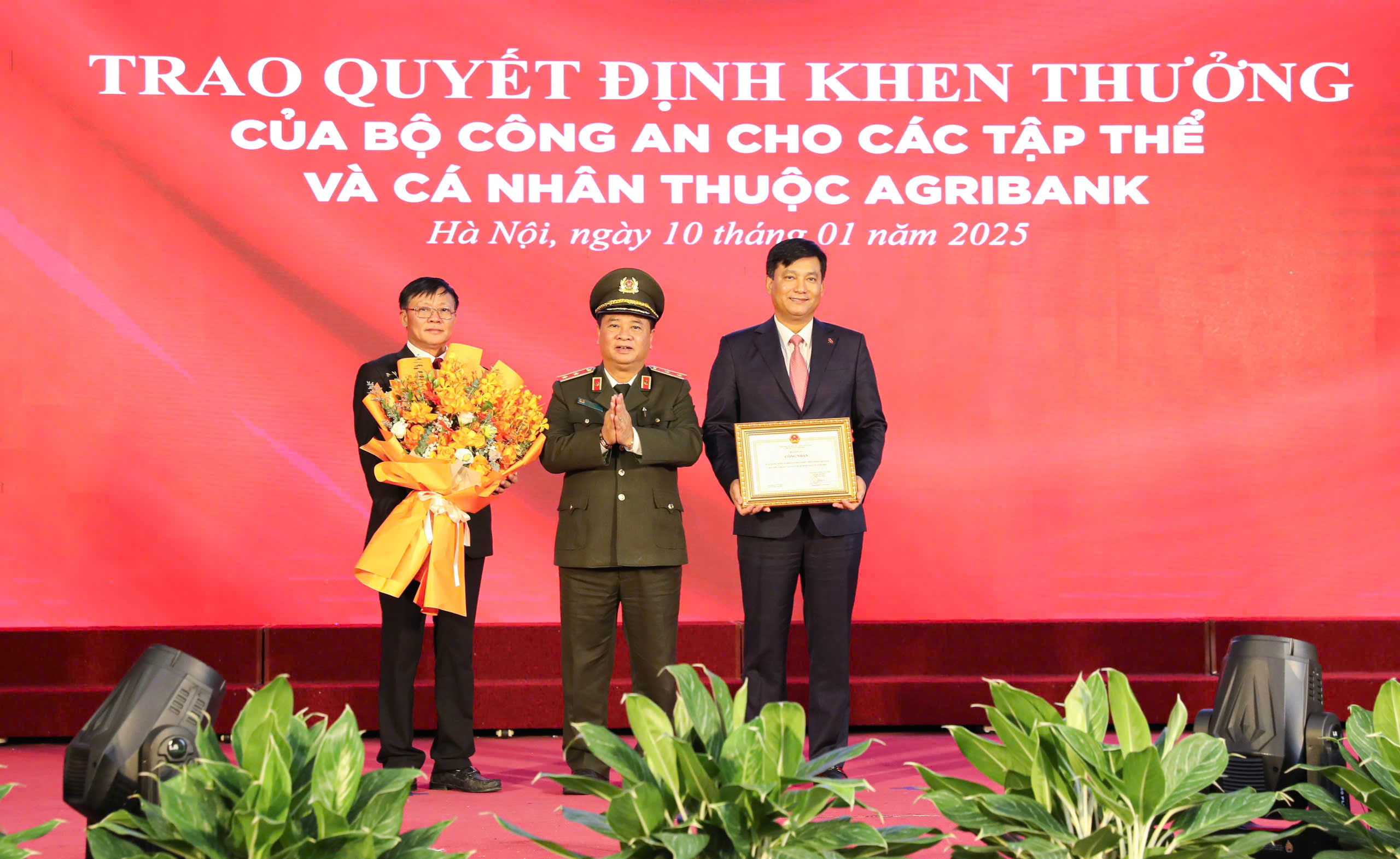 Agribank được công nhận đạt chuẩn “An toàn về an ninh, trật tự” của Bộ Công an