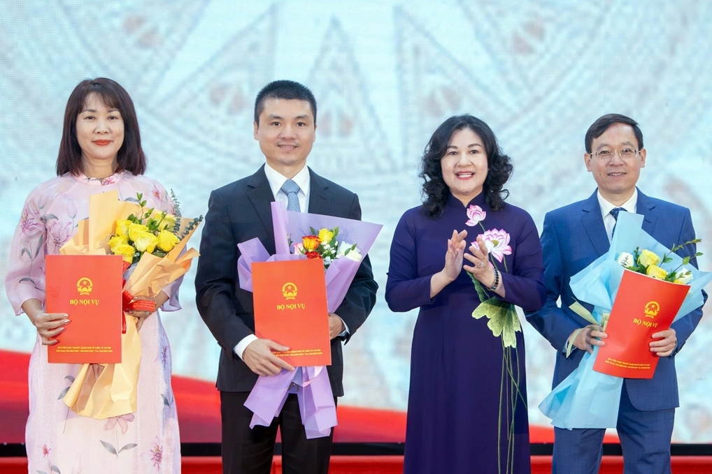 Bộ Nội vụ công bố quyết định bổ nhiệm lãnh đạo báo Dân trí