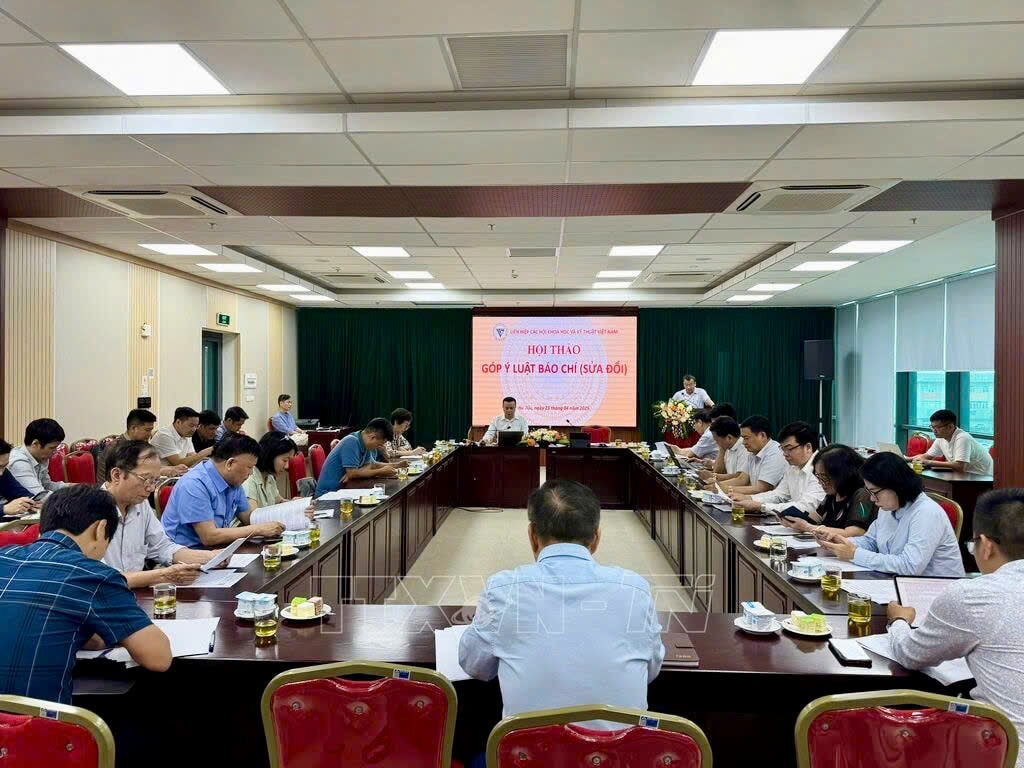 Cần giải quyết vấn đề chồng lấn khái niệm trong Luật báo chí (sửa đổi)