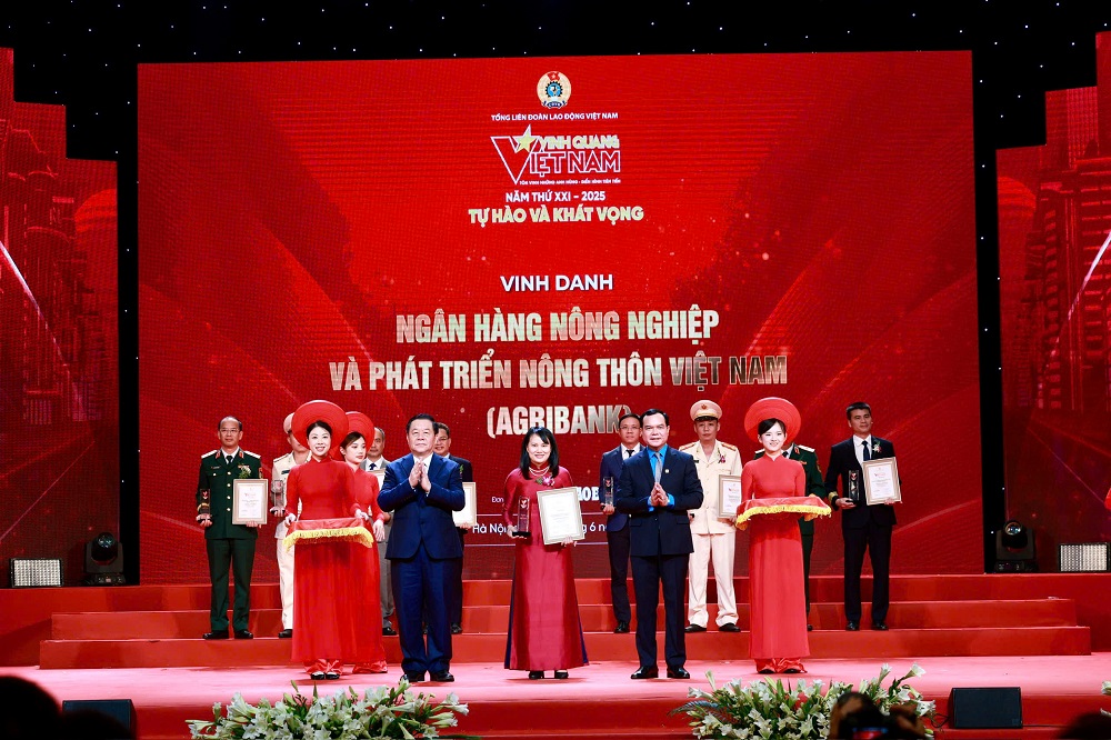 Agribank được vinh danh tại Chương Trình “Vinh Quang Việt Nam” 2025: Khẳng định vị thế trụ cột trong sự nghiệp phát triển “Tam nông”