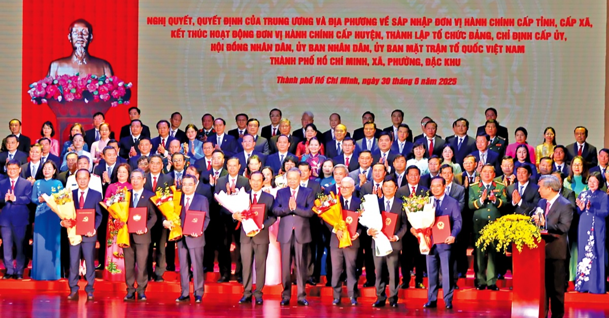 Bước ngoặt thể chế vì khát vọng Việt Nam hùng cường