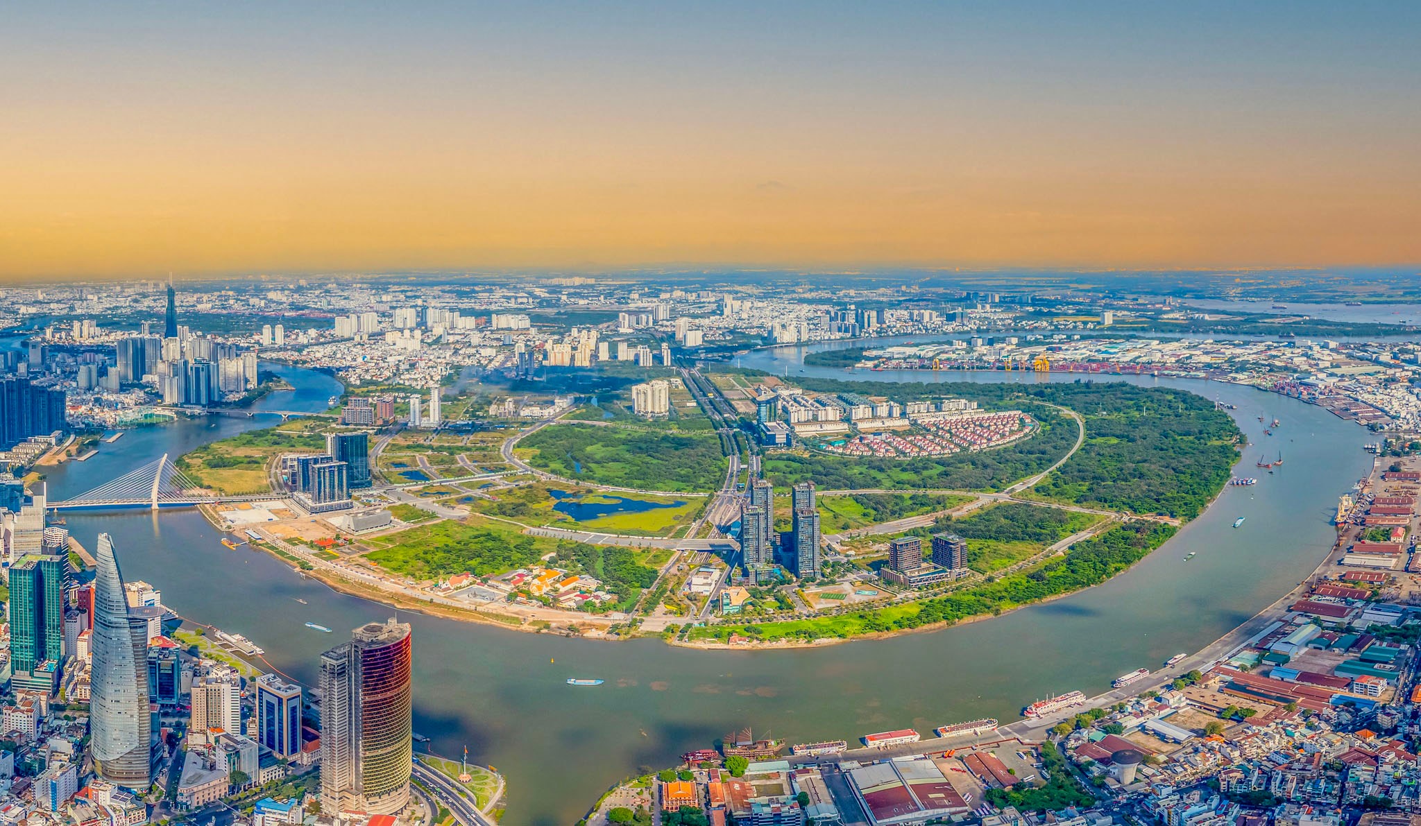 Trung tâm tài chính quốc tế tại Việt Nam: Để không bỏ lỡ cơ hội