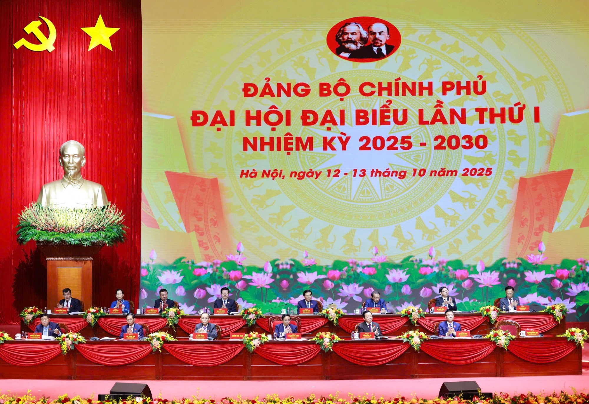 Sáng nay (13/10), khai mạc Đại hội đại biểu Đảng bộ Chính phủ lần thứ I, nhiệm kỳ 2025-2030