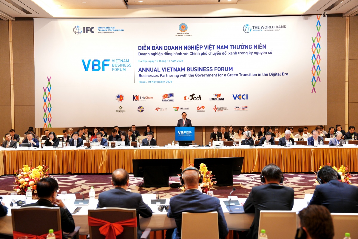 Kết nối sức mạnh Chính phủ - doanh nghiệp thúc đẩy tăng trưởng xanh, bền vững