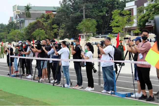 Người làm tạp chí khoa học không được cấp thẻ nhà báo