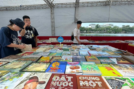 Lĩnh vực xuất bản: Từ \'hậu phương tri thức\' đến trụ cột sức mạnh mềm quốc gia