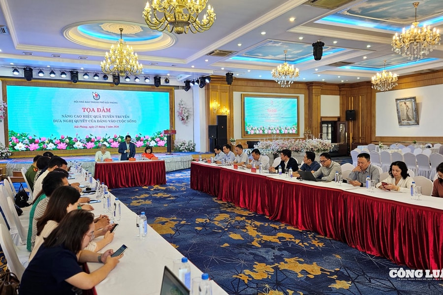 Đưa Nghị quyết của Đảng đi vào cuộc sống qua lăng kính báo chí