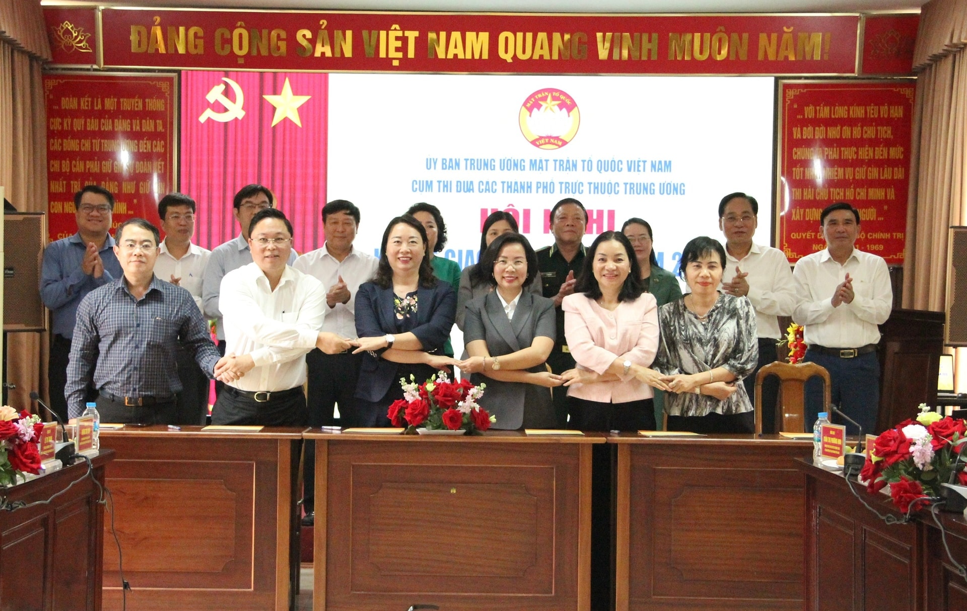 6 thành phố lớn ký giao ước thi đua, đẩy mạnh chuyển đổi số trong công tác Mặt trận