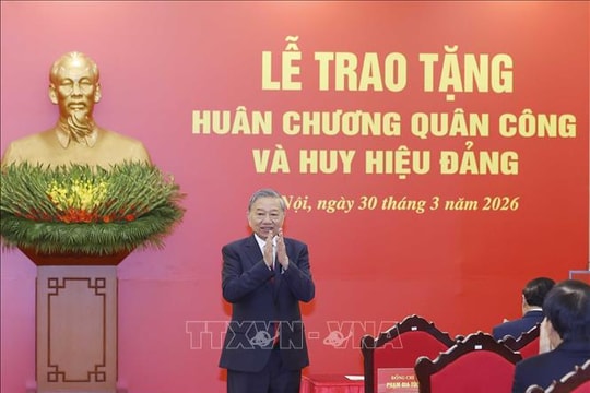 Tổng Bí thư Tô Lâm chủ trì Lễ trao tặng Huân chương Quân công và Huy hiệu Đảng