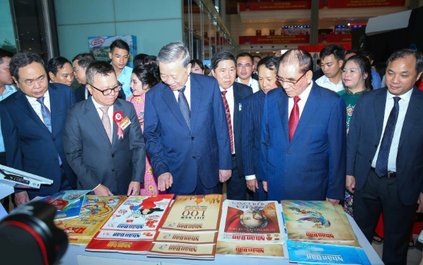 Giữ vững nền tảng tư tưởng của Đảng: Báo chí phải nhanh hơn, sâu hơn và bản lĩnh hơn