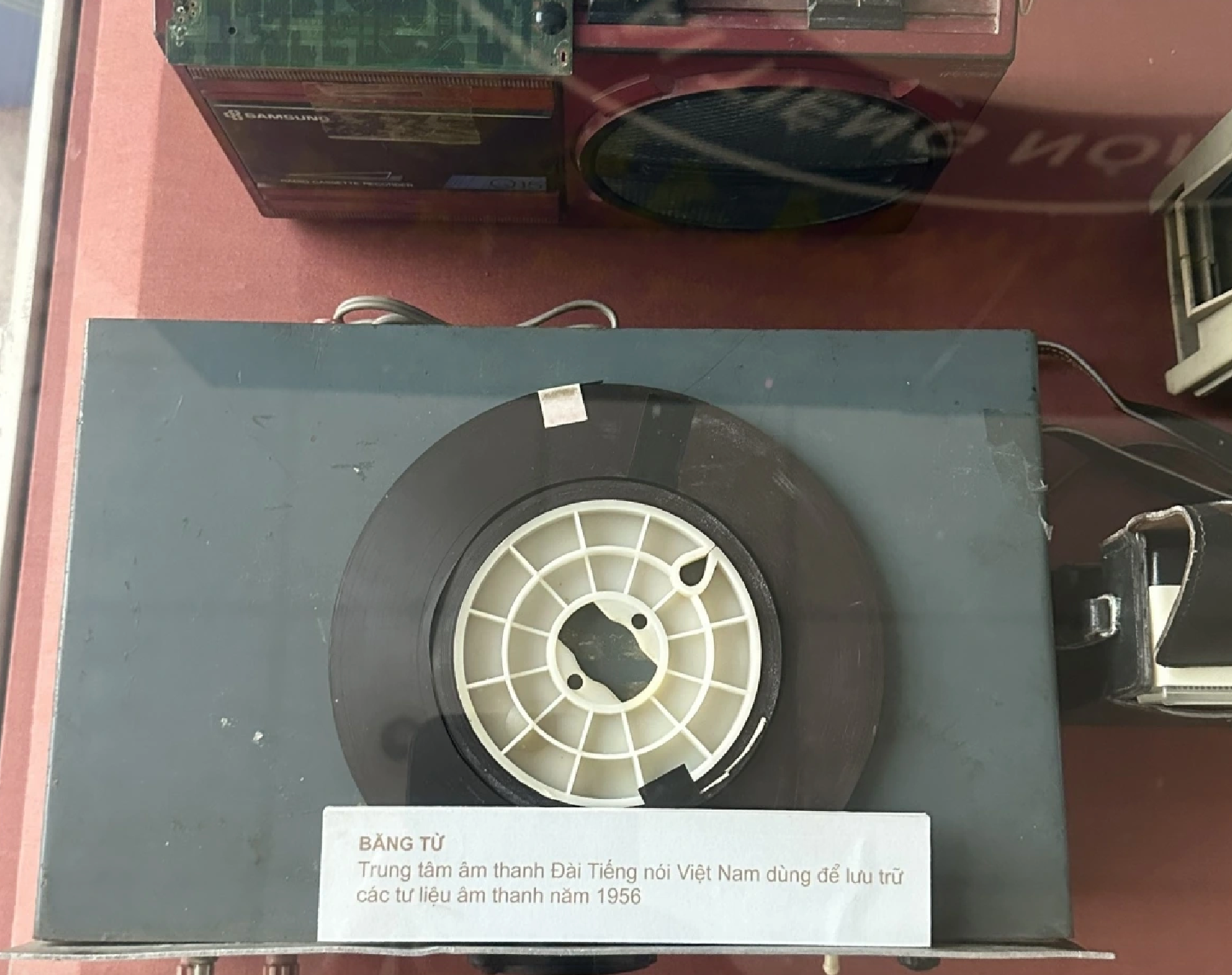 Trưng bày \'Phát thanh vì Việt Nam hùng cường, thịnh vượng\' tái hiện hành trình 80 năm phát thanh Việt Nam