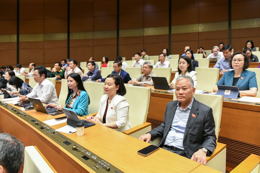 Hôm nay, Quốc hội thảo luận ở tổ về phát triển kinh tế - xã hội và ngân sách nhà nước