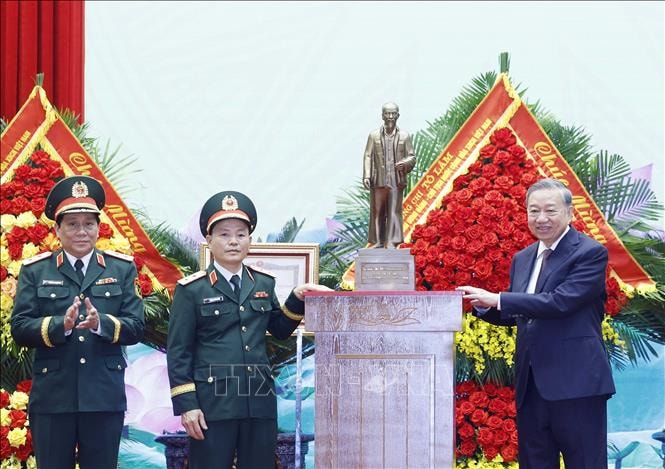 Tổng Bí thư, Chủ tịch nước Tô Lâm dự Lễ đón nhận Danh hiệu Anh hùng LLVT nhân dân của Quân khu 3