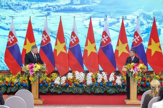 Tuyên bố chung về thiết lập quan hệ đối tác chiến lược giữa Việt Nam và Slovakia