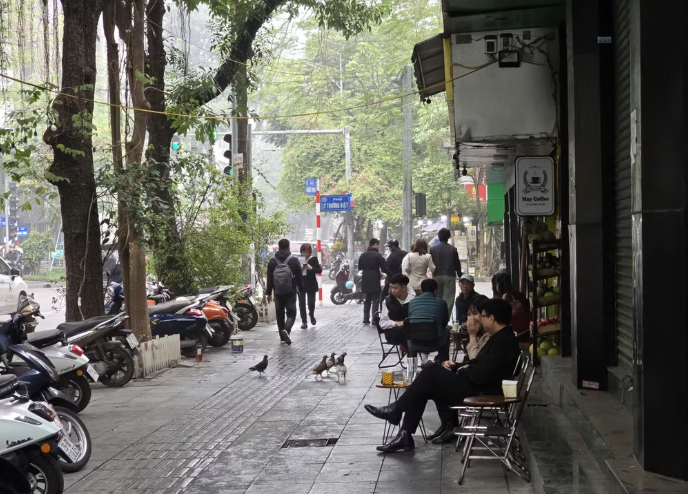 Hà Nội dự kiến thí điểm cho thuê vỉa hè kinh doanh trong 5 năm