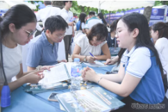 Trước giờ chốt nguyện vọng 14/7: Sai một bước có thể lỡ cả mùa tuyển sinh đại học 2026