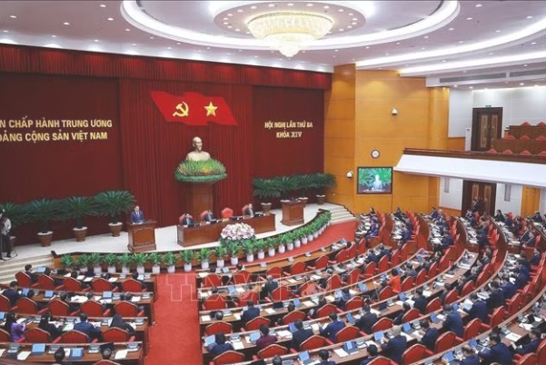 Khai mạc trọng thể Hội nghị lần thứ ba Ban Chấp hành Trung ương Đảng khóa XIV