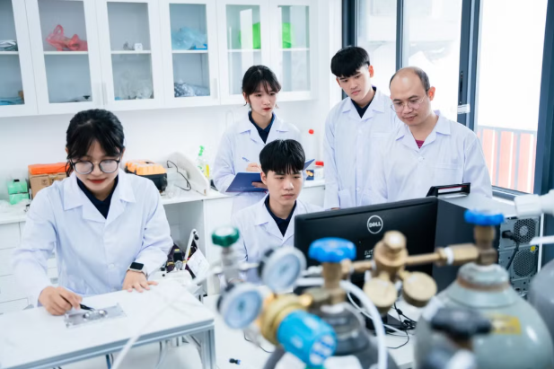 Từ 15/8, sinh viên dùng AI gian lận học tập, nghiên cứu sẽ bị xử lý