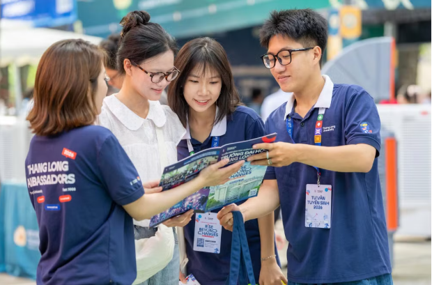 Mùa tuyển sinh đại học 2026: Cú hích khiến điểm chuẩn ngành bán dẫn, AI, tự động hóa ‘bùng nổ’