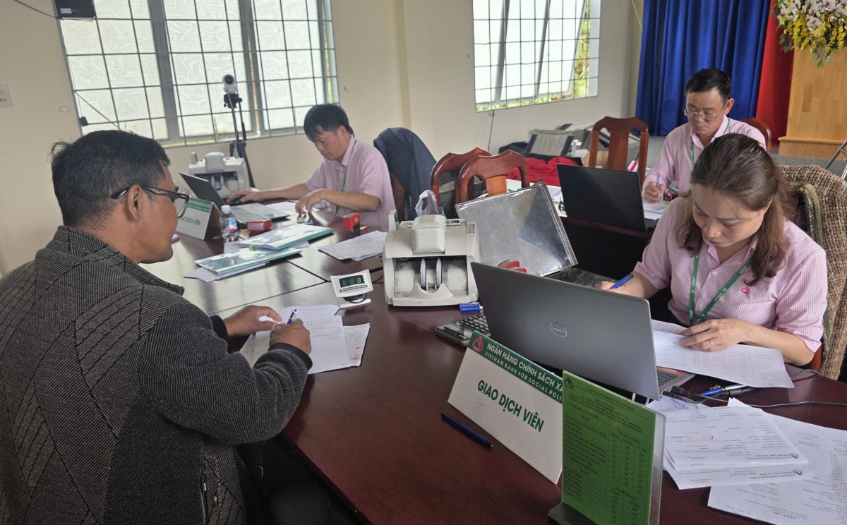 “Cầu nối” đưa vốn chính sách đến người dân