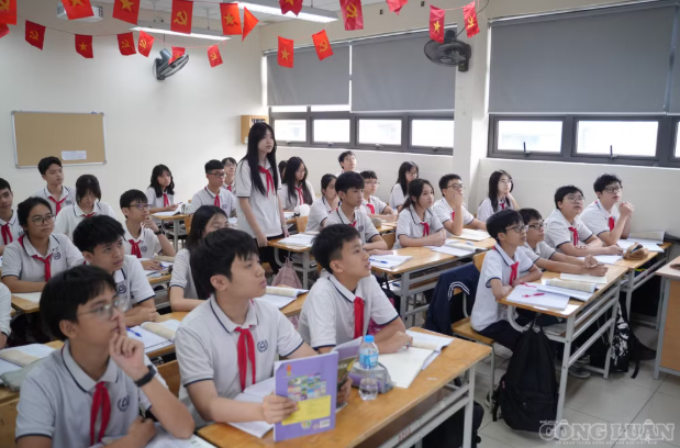 Loạt chính sách giáo dục mới có hiệu lực từ tháng 9: Nhà giáo nghỉ hưu có thể tiếp tục đứng lớp